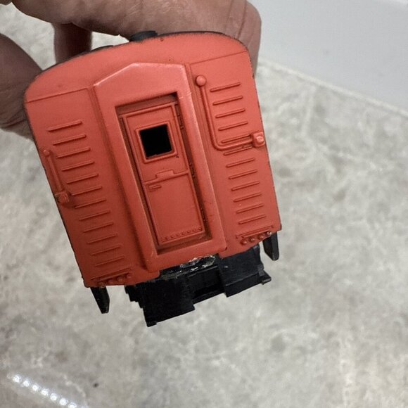 Vintage Bachmann HO scale Canadian National diesel locomotive #9162 - Picture 4 of 8